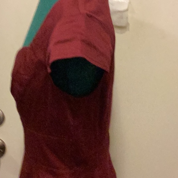 Maroon Rockabilly Style Dress Med, w/pockets.Crisscross Front, Cap Sleeves - Picture 5 of 10